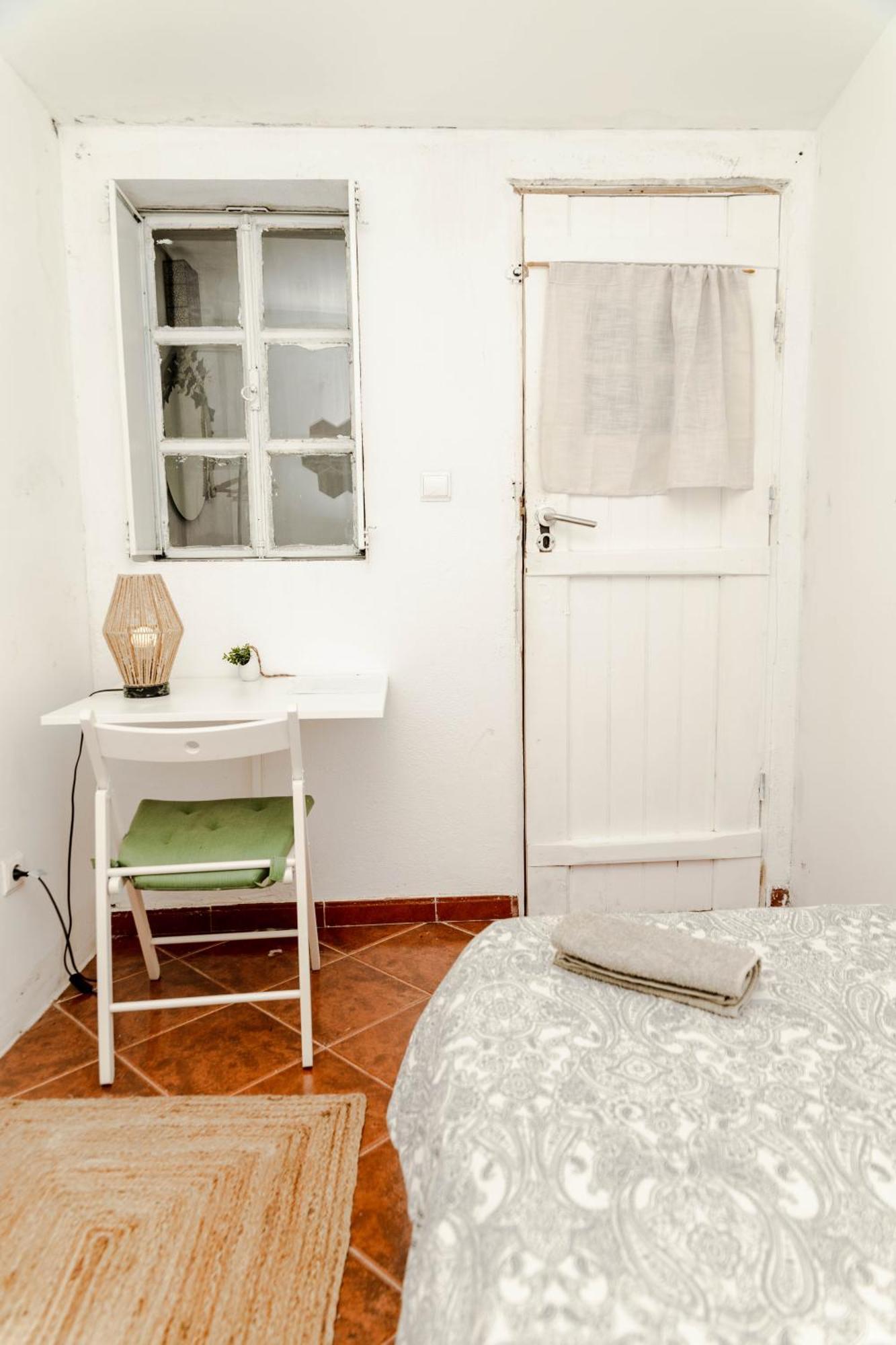 Shared Apartment With Bright Private Patio In Lisboa Zewnętrze zdjęcie